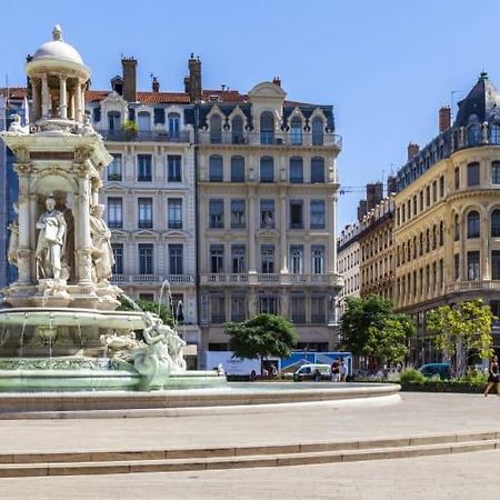 Guestready - 1-Br, 5 Minutes From Train Station Leilighet Lyon Eksteriør bilde